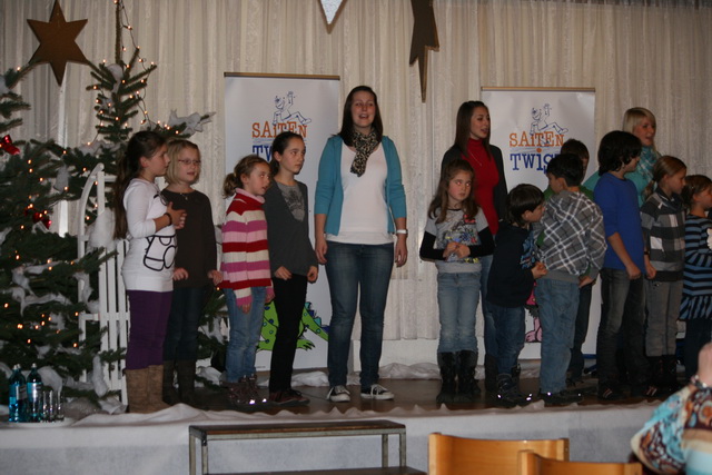 gal/2010/2010 Saitentwist Weihnachtsfeier Schwimmverein AEGIR 26.11/2010 Saitentwist Weihnachtsfeier Schwimmver Aegir 26.11. 030.jpg